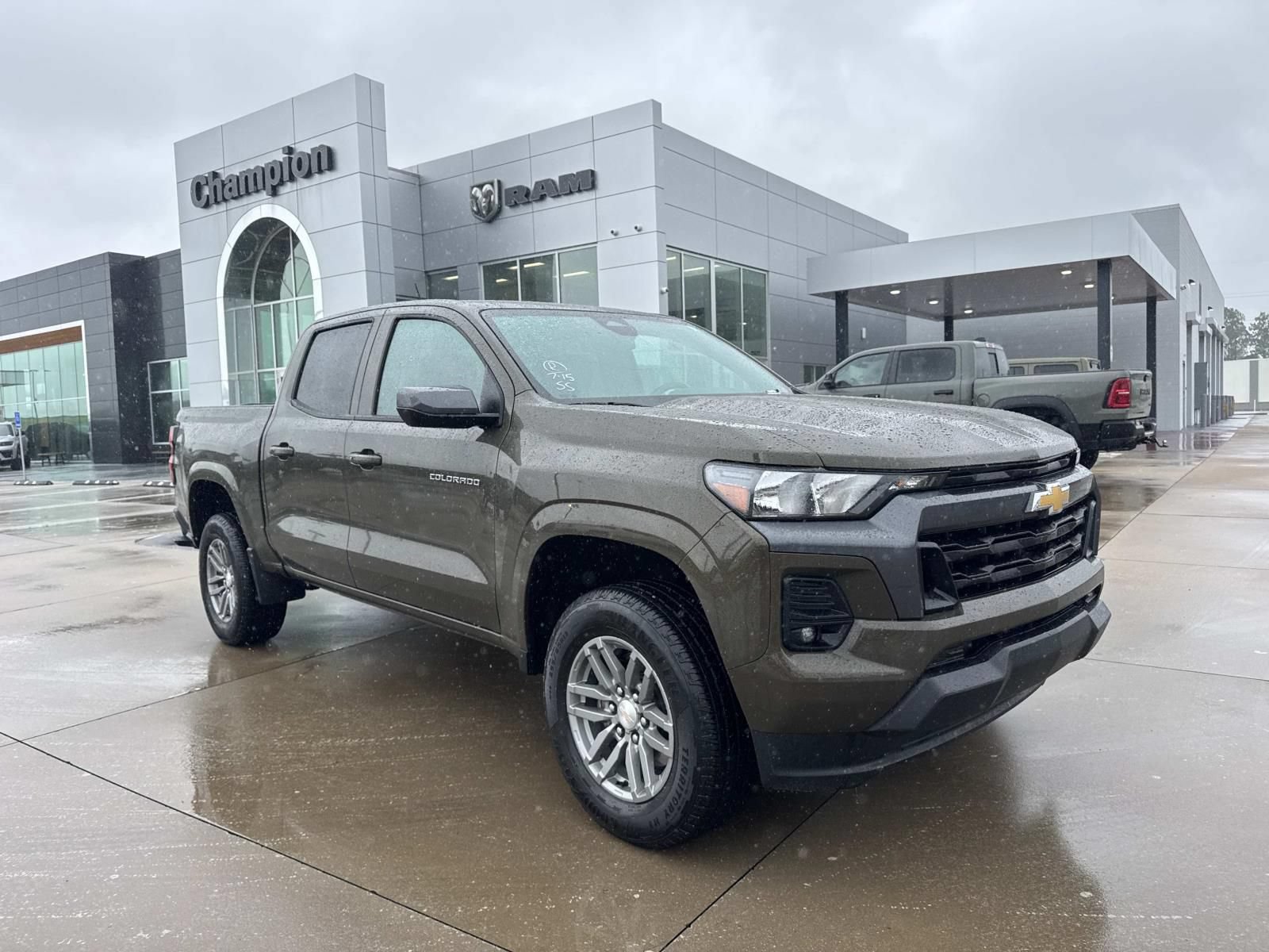 Used 2024 Chevrolet Colorado LT w/ LT Convenience Package RWD video 1