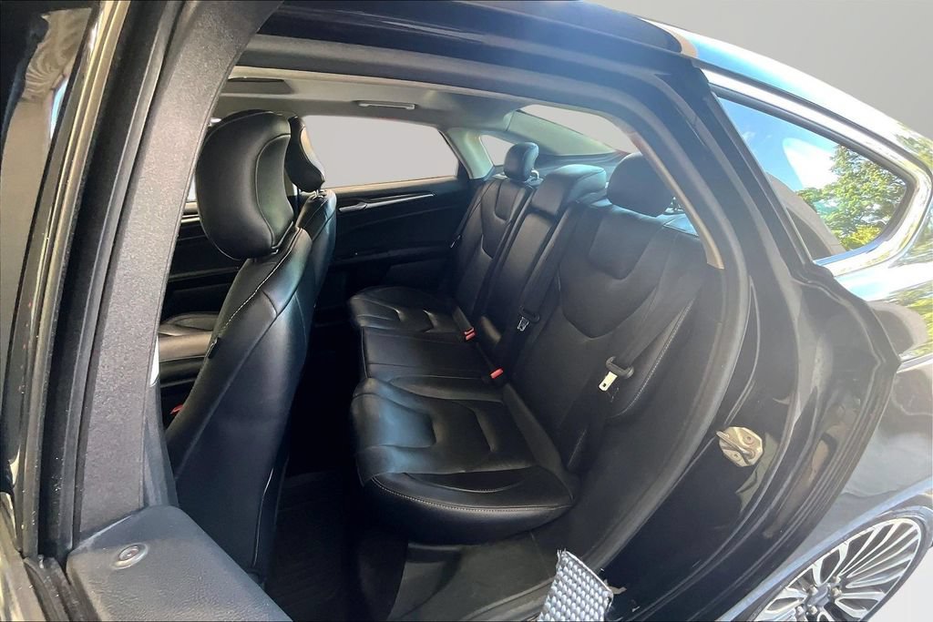 Used 2017 Ford Fusion Titanium FWD image 22