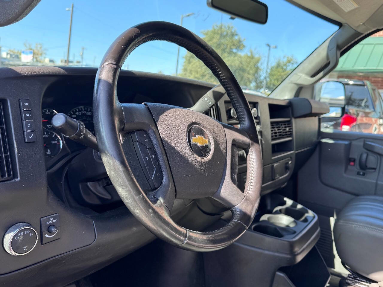 Used 2021 Chevrolet Express 2500 w/ Driver Convenience Package image 13