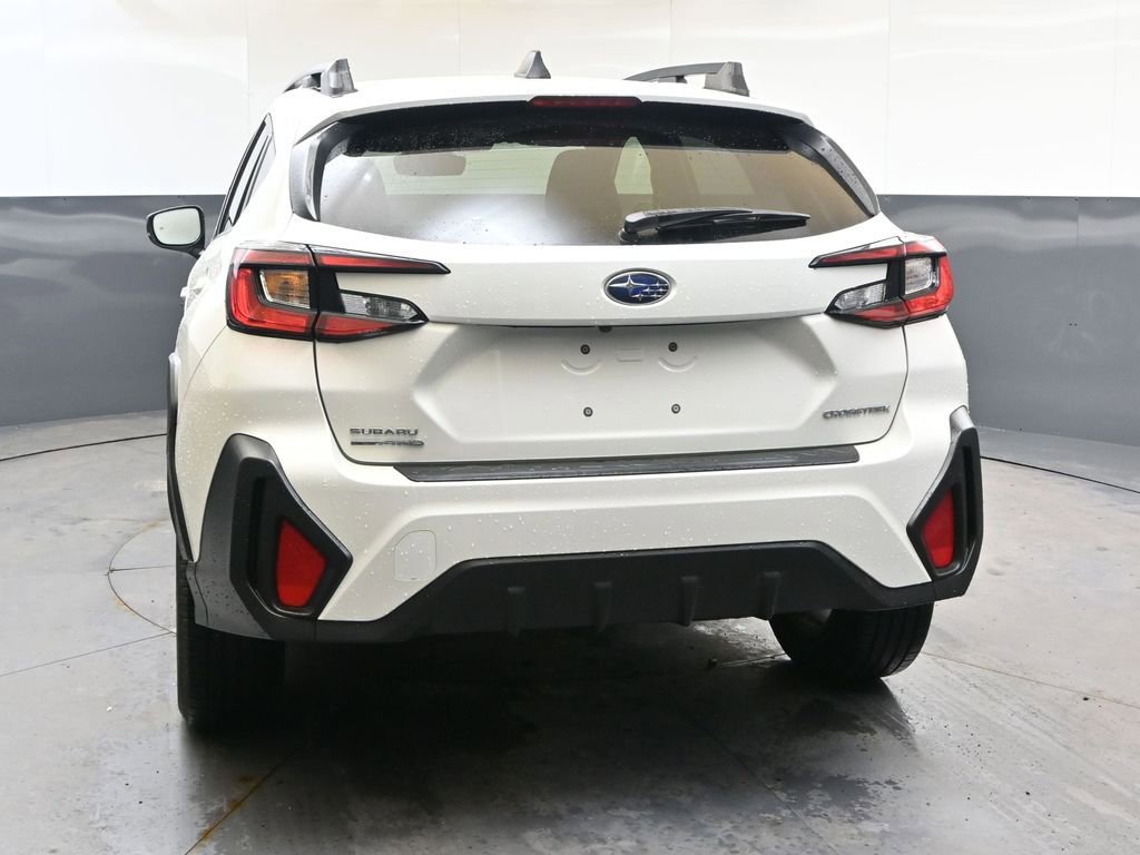 Used 2024 Subaru Crosstrek 2.0i Premium image 4