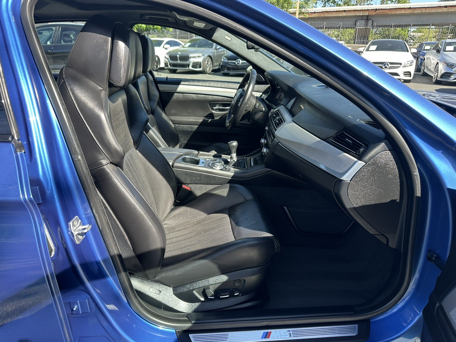 Used 2013 BMW M5 RWD image 20
