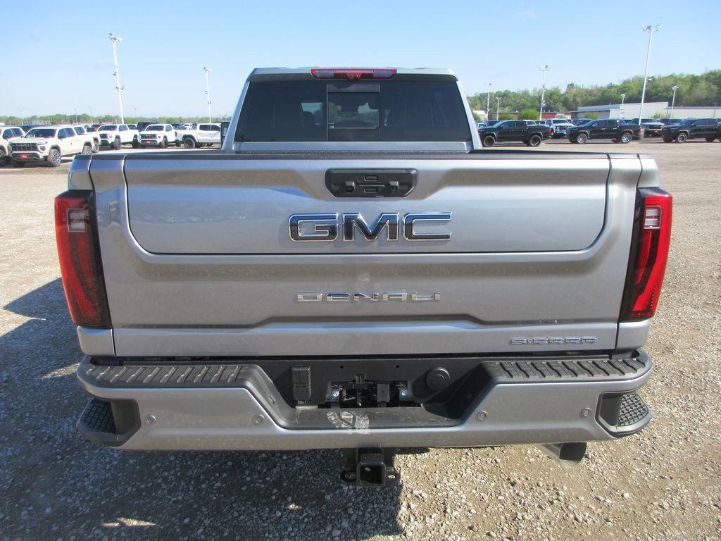 New 2026 GMC Sierra 3500 Denali Ultimate AWD/4WD image 6