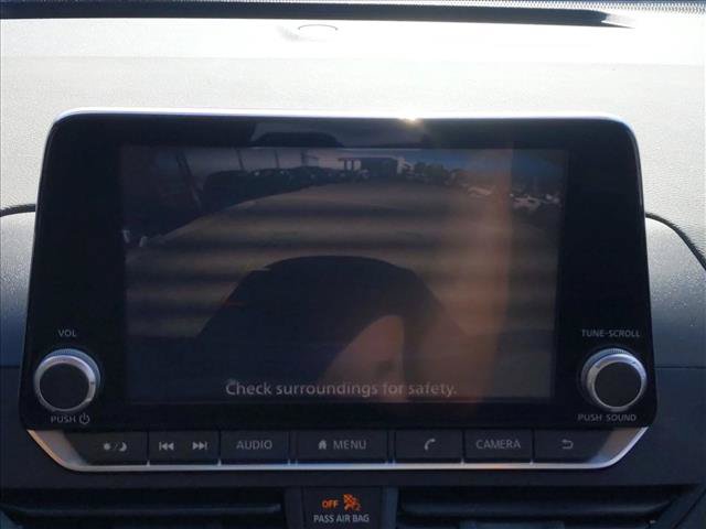 Used 2022 Nissan Altima 2.5 SV FWD image 14