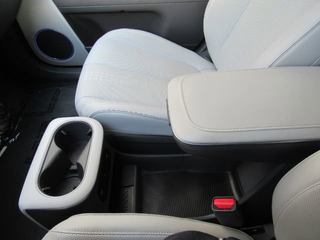 Used 2023 Hyundai Ioniq 5 Limited image 44