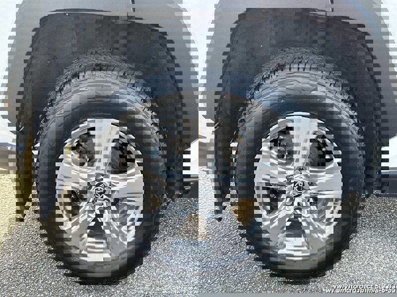 Used 2022 Toyota RAV4 LE image 11