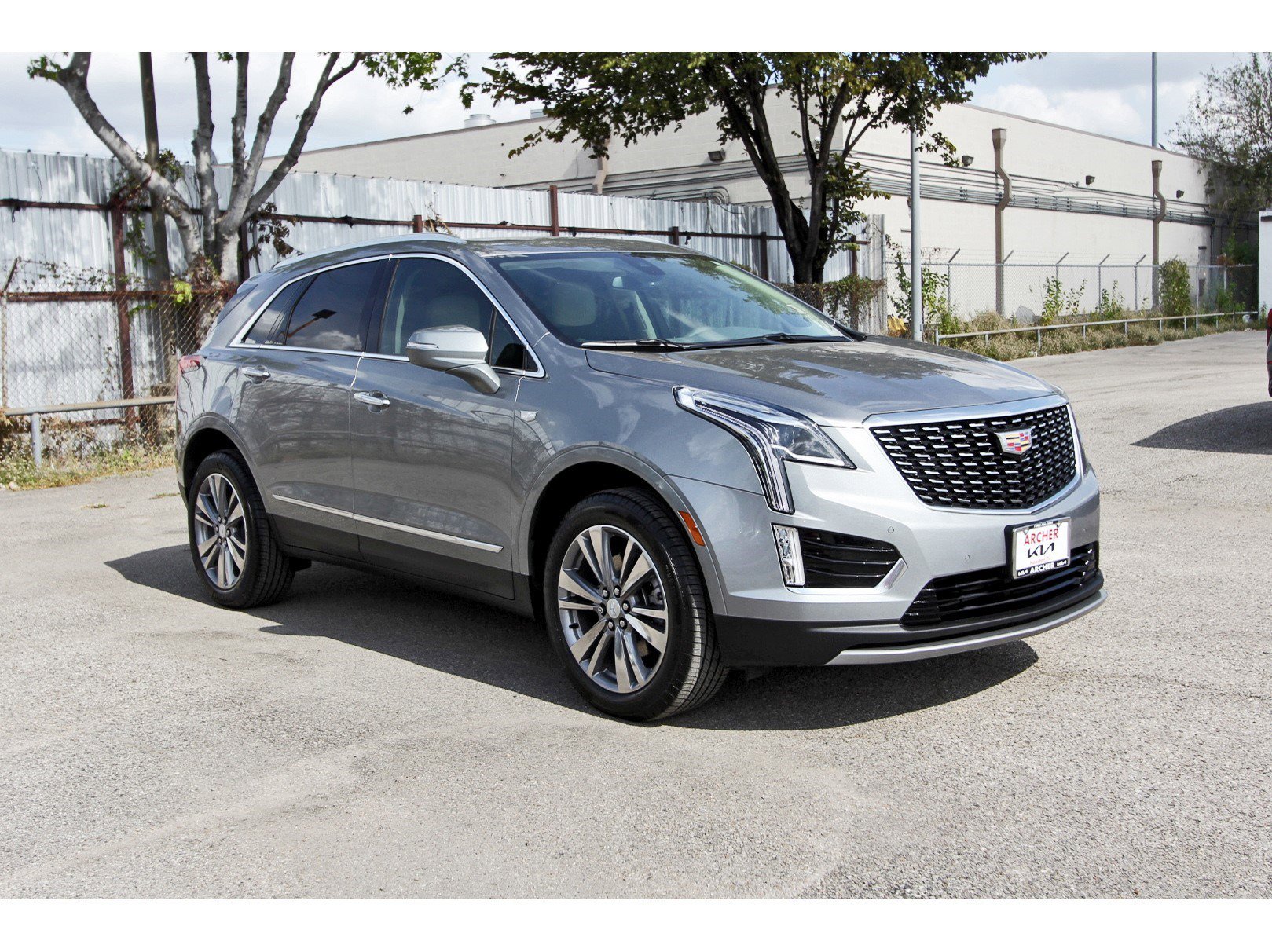 Used 2025 Cadillac XT5 Premium Luxury w/ LPO, Floor Liner Package image 9
