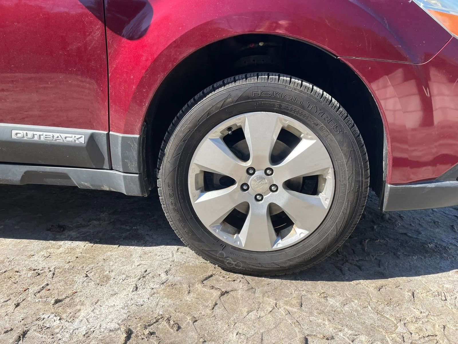 Used 2011 Subaru Outback 2.5i Premium w/ All-Weather Pkg image 30