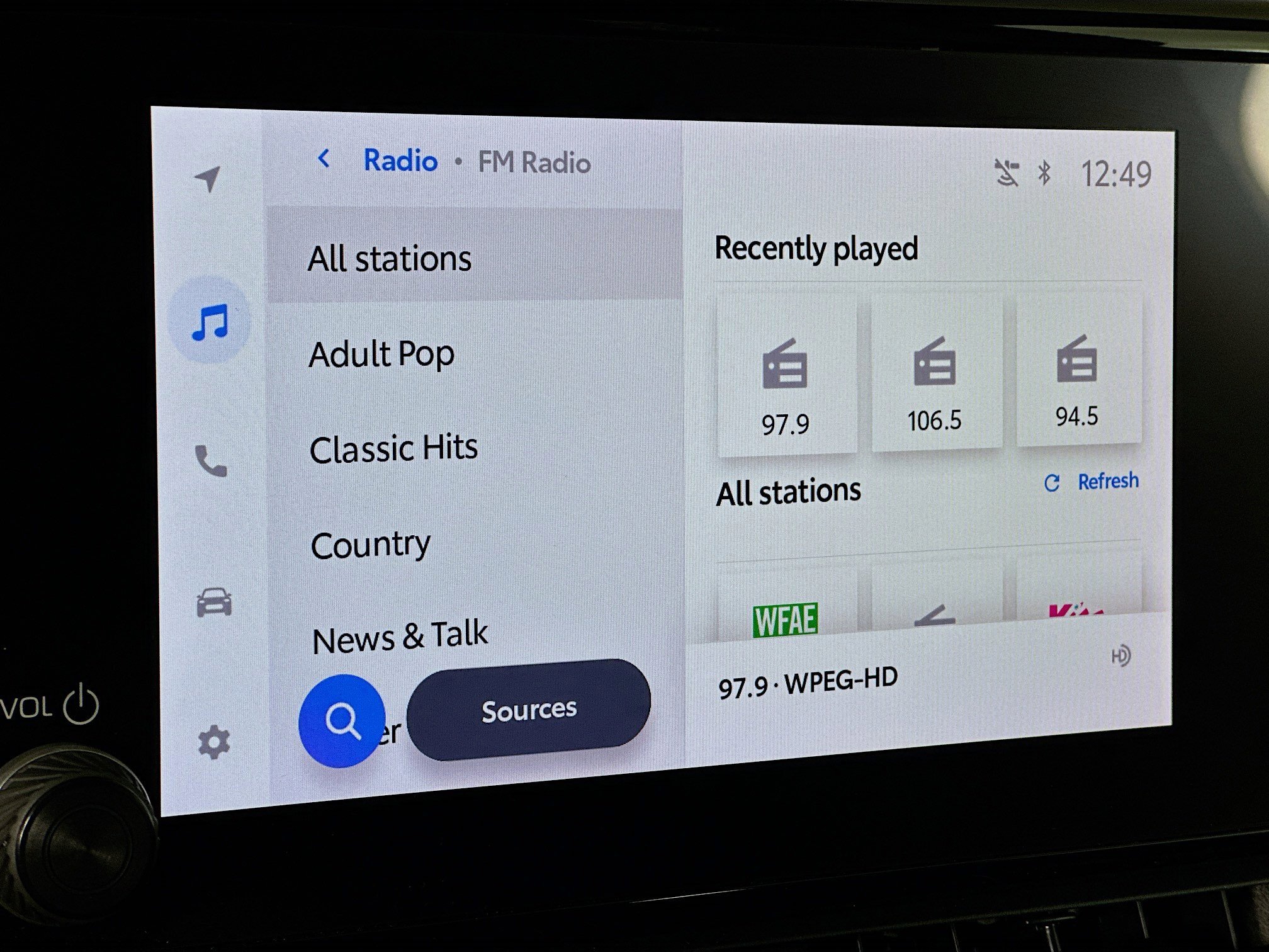 Used 2023 Toyota RAV4 XLE image 21