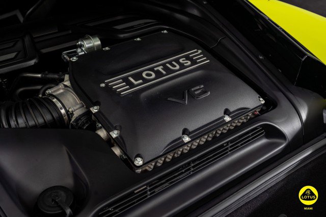 New 2025 Lotus Emira image 18