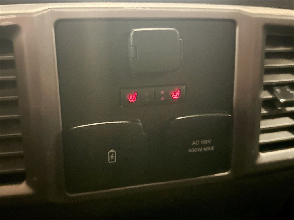 Used 2020 Ford F350 Platinum w/ FX4 Off-Road Package image 32