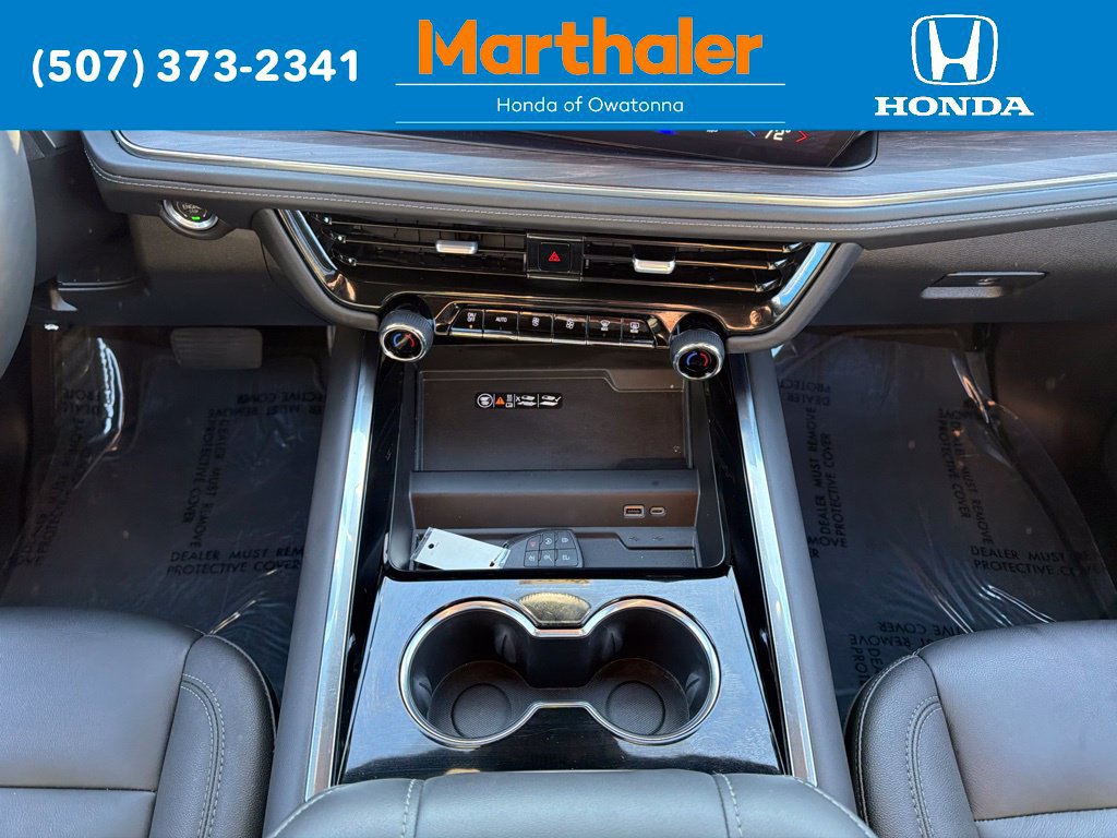 Used 2026 Chevrolet Suburban LT w/ Comfort Package AWD/4WD image 24