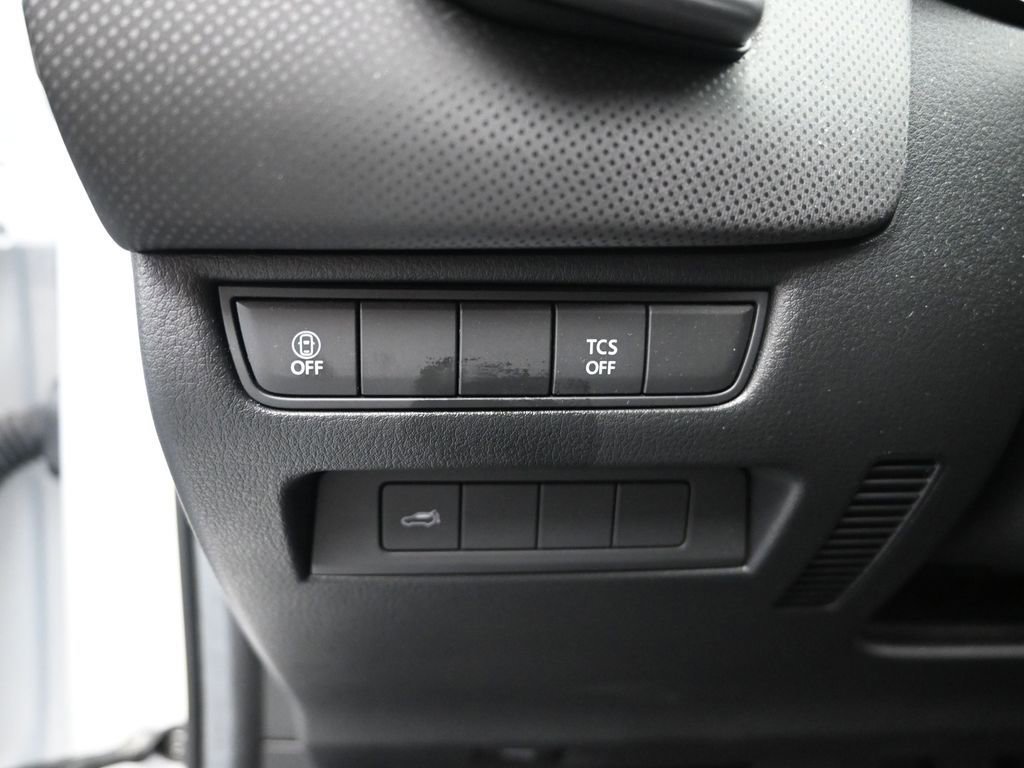 Used 2024 MAZDA CX-50 AWD 2.5 S w/ Premium Package image 11