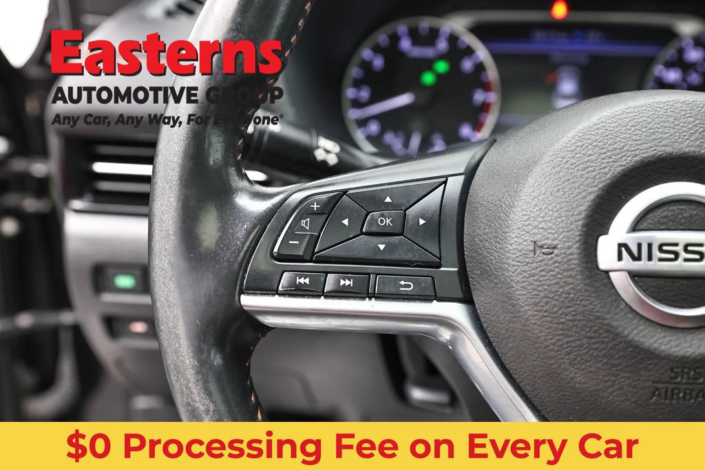 Used 2023 Nissan Sentra SR w/ SR Premium Package FWD image 15