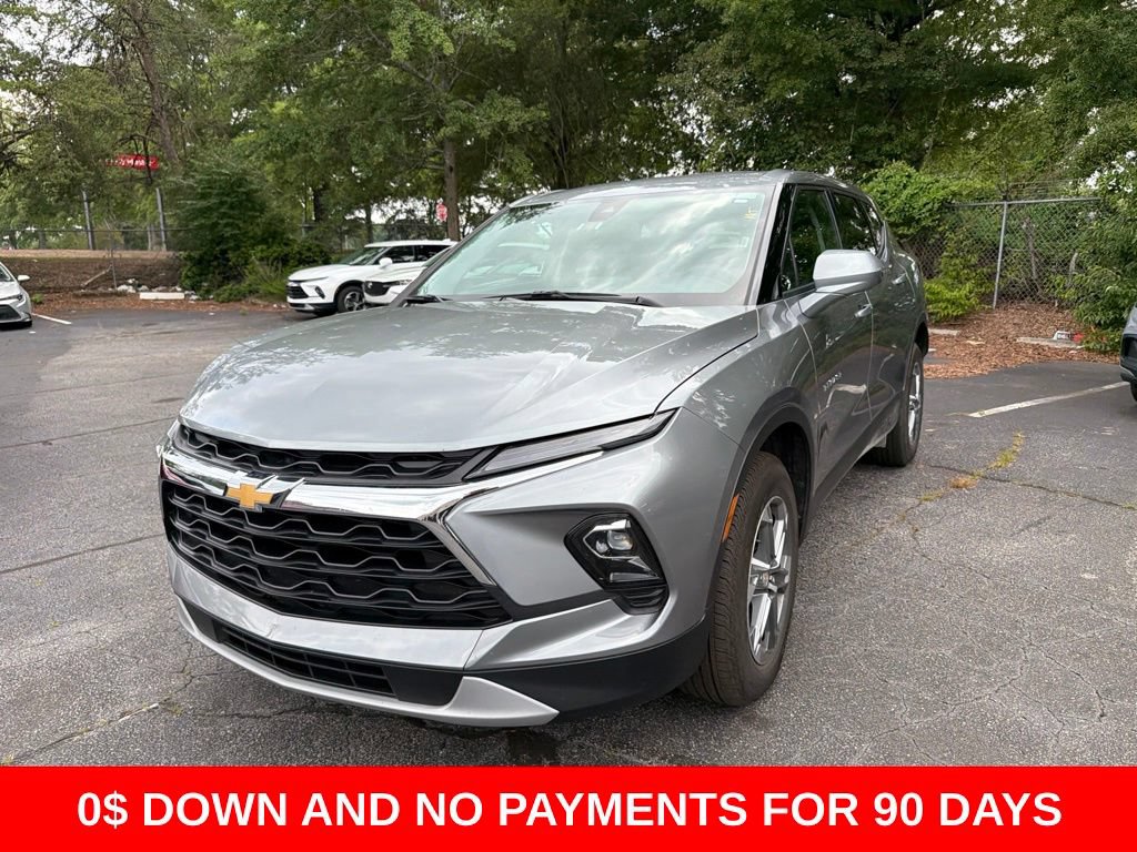 Used 2025 Chevrolet Blazer LT FWD image 1