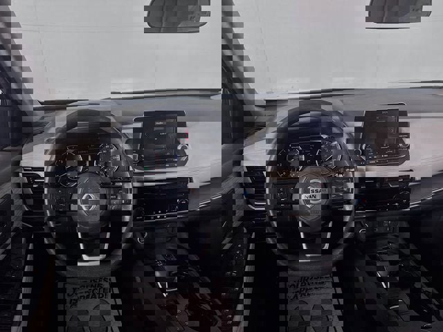 Used 2021 Nissan Rogue SV image 17