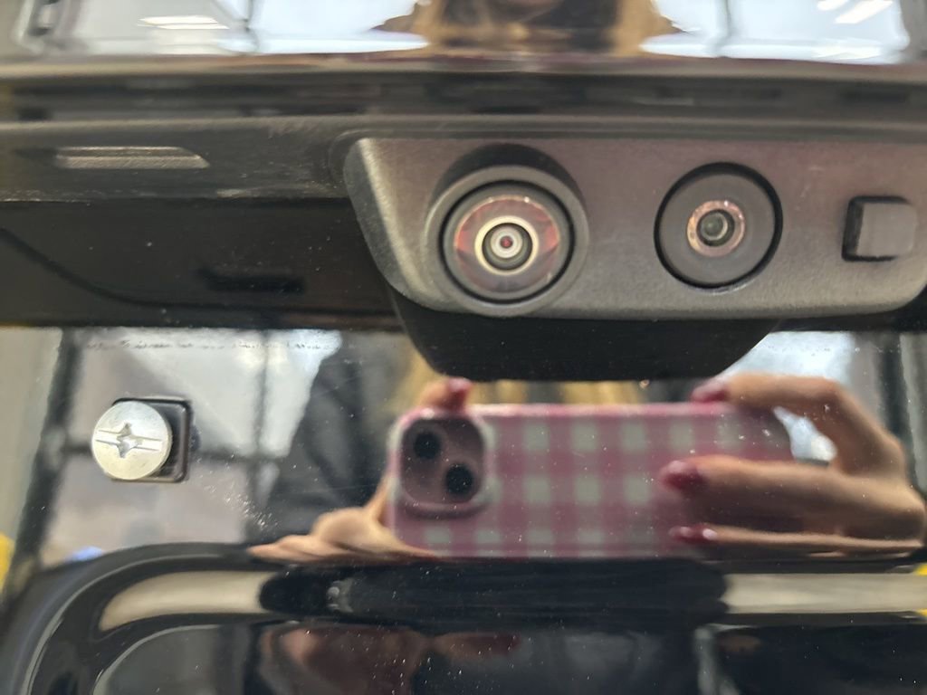 Used 2024 Chevrolet Tahoe High Country image 7