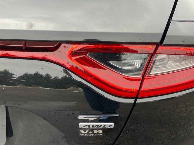 Used 2020 Kia Stinger GT image 2