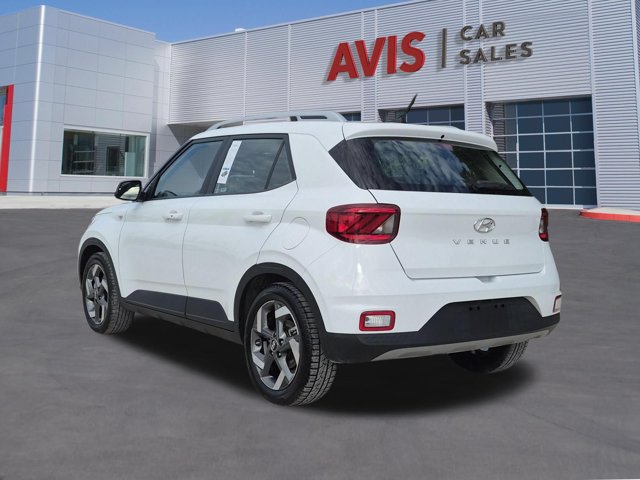 Used 2025 Hyundai Venue SEL FWD image 7