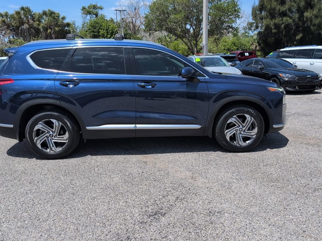 Used 2022 Hyundai Santa Fe SEL w/ Cargo Package image 2