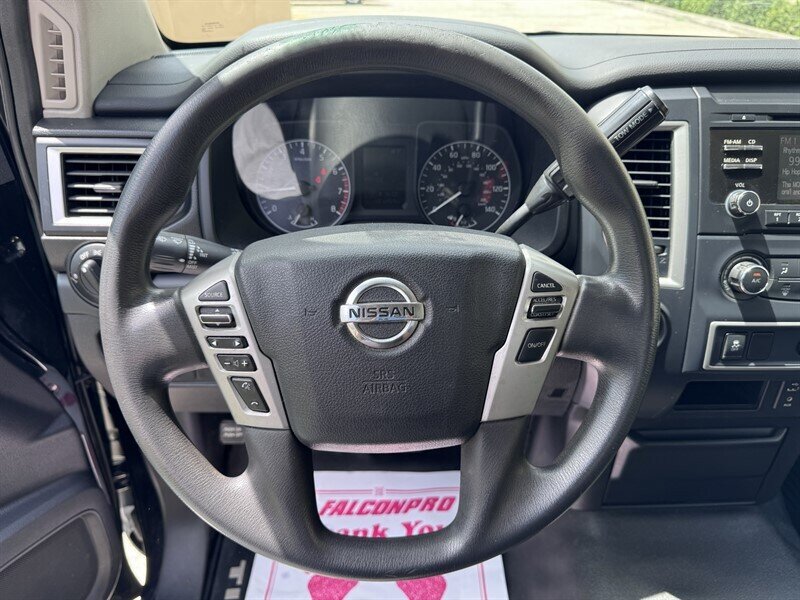 Used 2017 Nissan Titan S RWD image 9