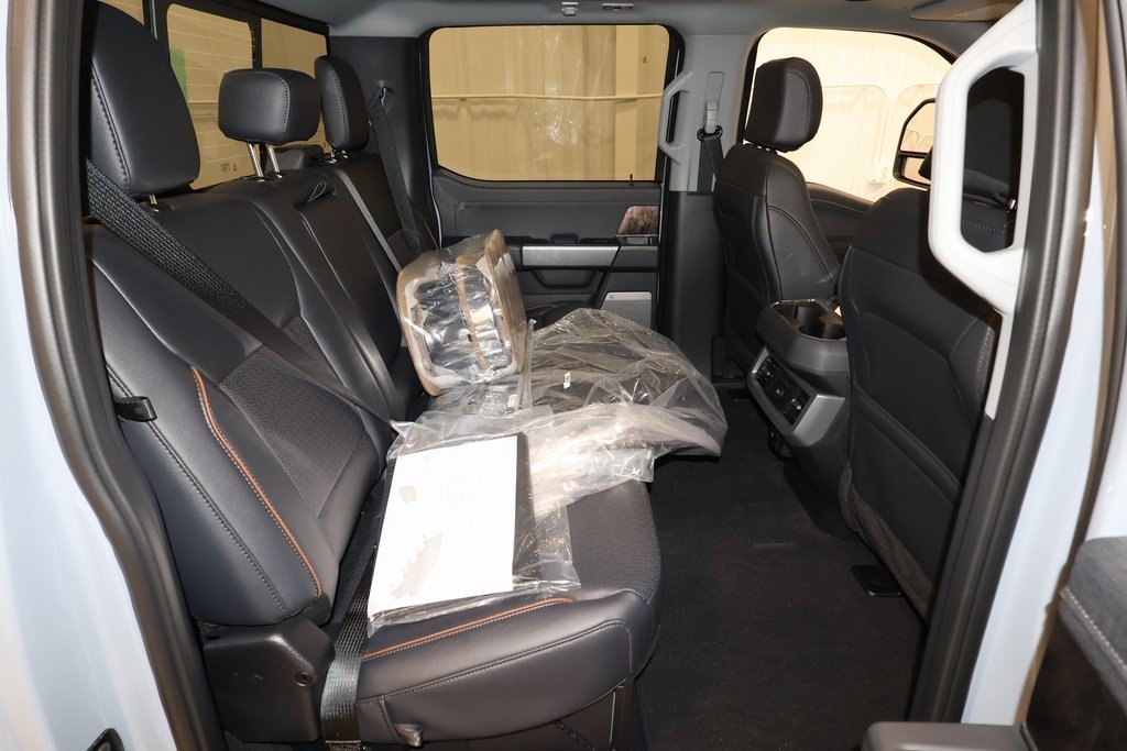 New 2025 Ford F350 Lariat w/ Lariat Ultimate Package image 15