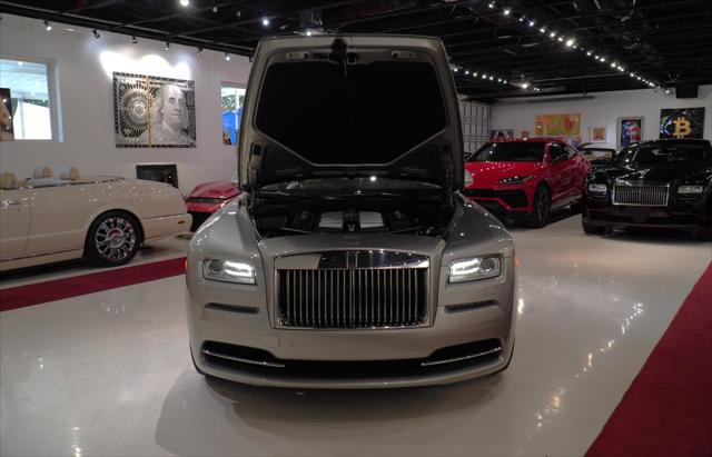 Used 2016 Rolls-Royce Wraith RWD image 13