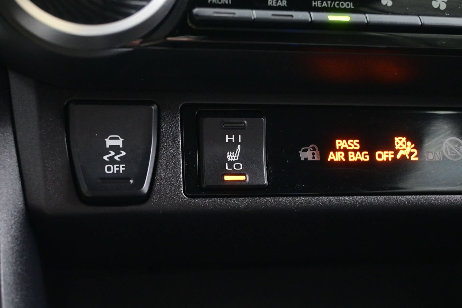 Used 2025 Toyota RAV4 XLE Premium w/ Weather Package FWD image 22