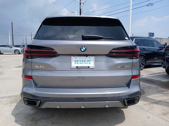 New 2026 BMW X5 xDrive40i w/ M Sport Package AWD/4WD image 8