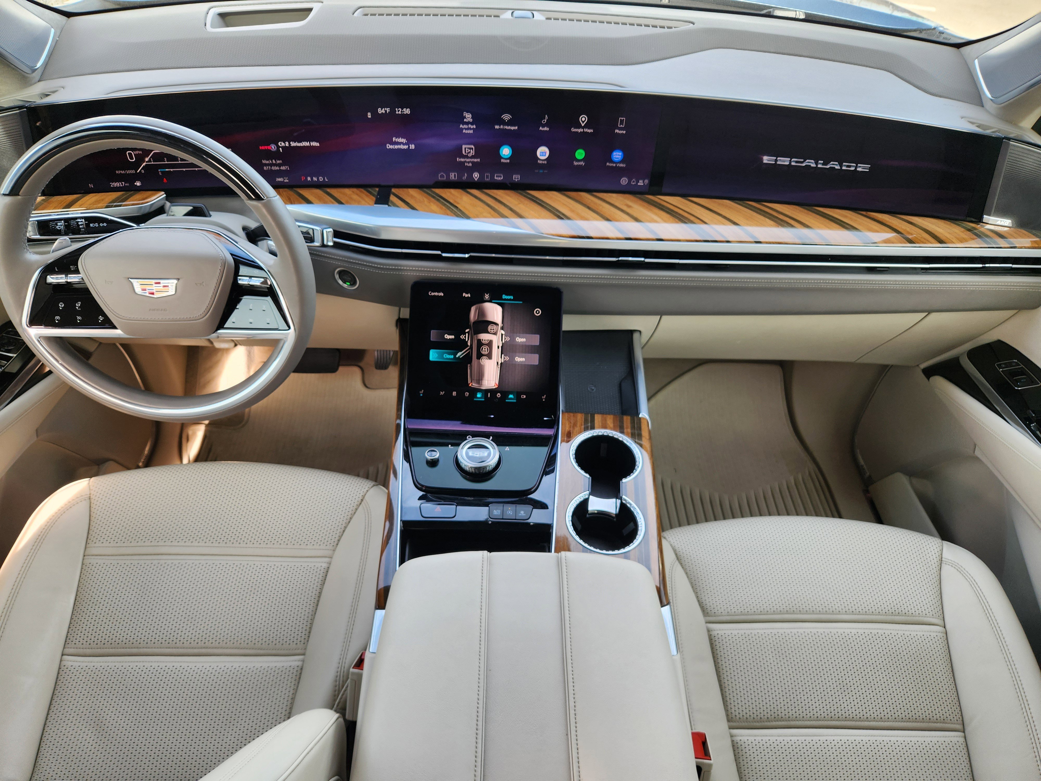 Used 2025 Cadillac Escalade ESV Sport Platinum image 30