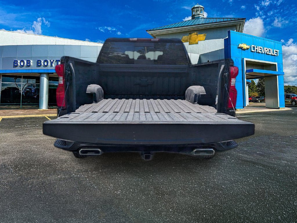 Used 2023 Chevrolet Silverado 1500 RST w/ Convenience Package II AWD/4WD image 5