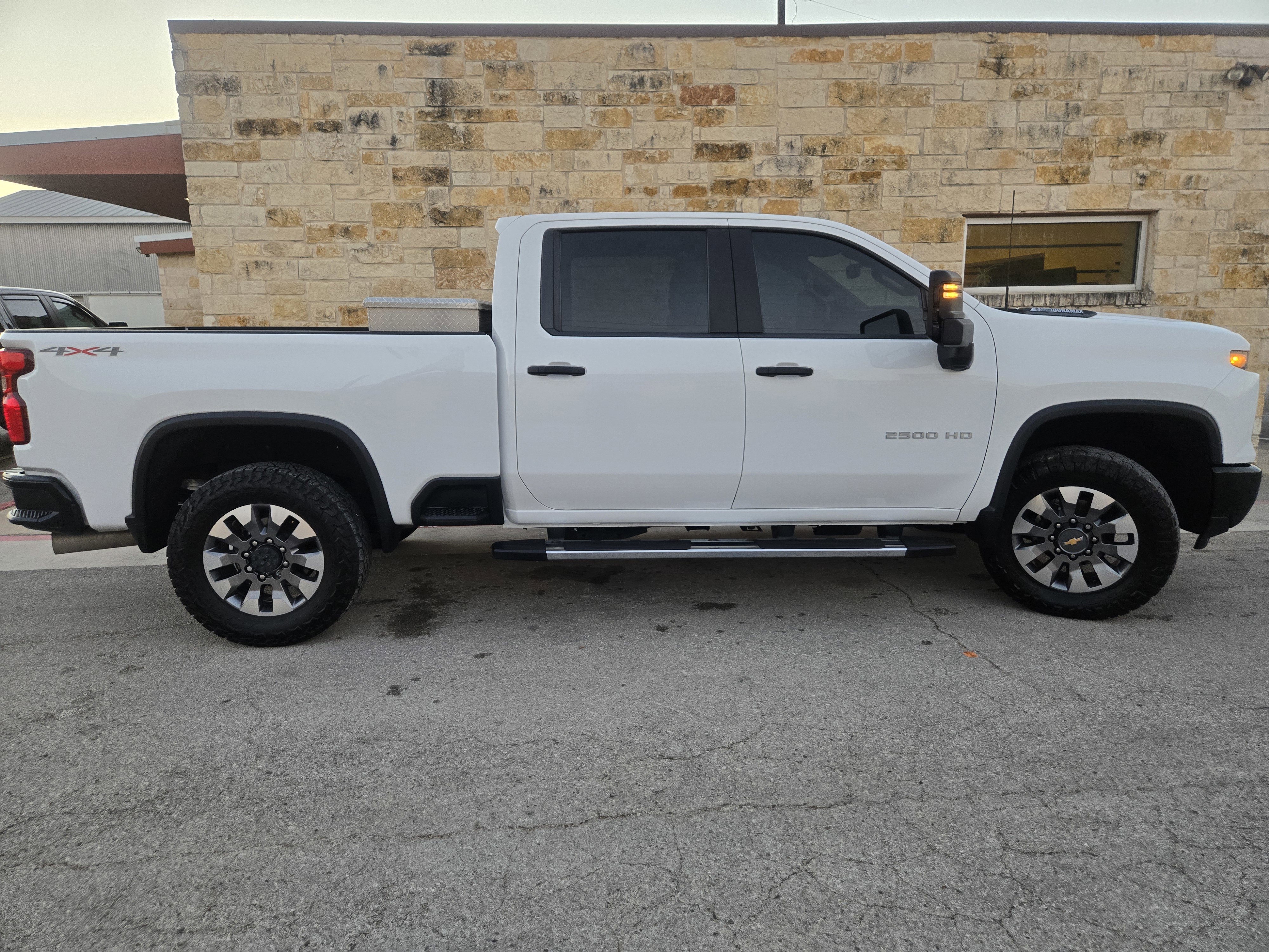 Used 2024 Chevrolet Silverado 2500 Custom w/ Custom Value Package image 18