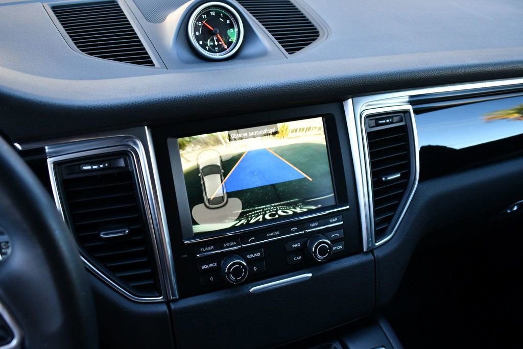 Used 2016 Porsche Macan S image 48