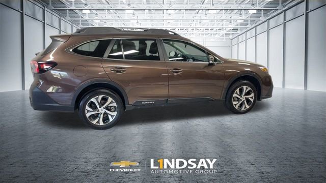 Used 2022 Subaru Outback Limited image 2