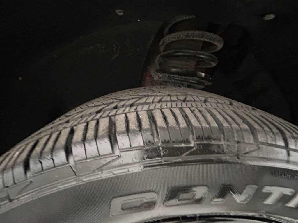 Used 2023 Chevrolet Traverse LT image 22