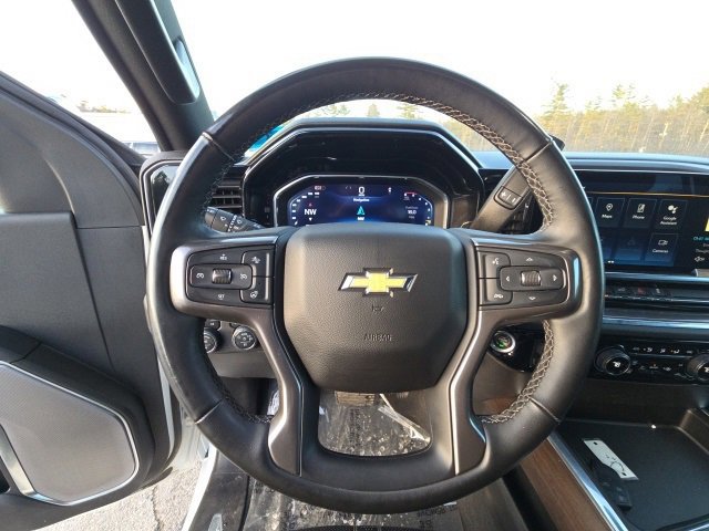 Used 2024 Chevrolet Silverado 3500 High Country image 17