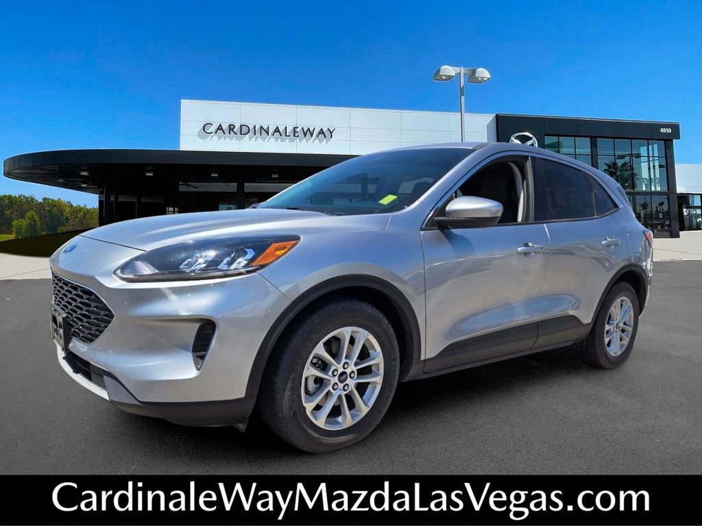 Used 2021 Ford Escape SE FWD image 2