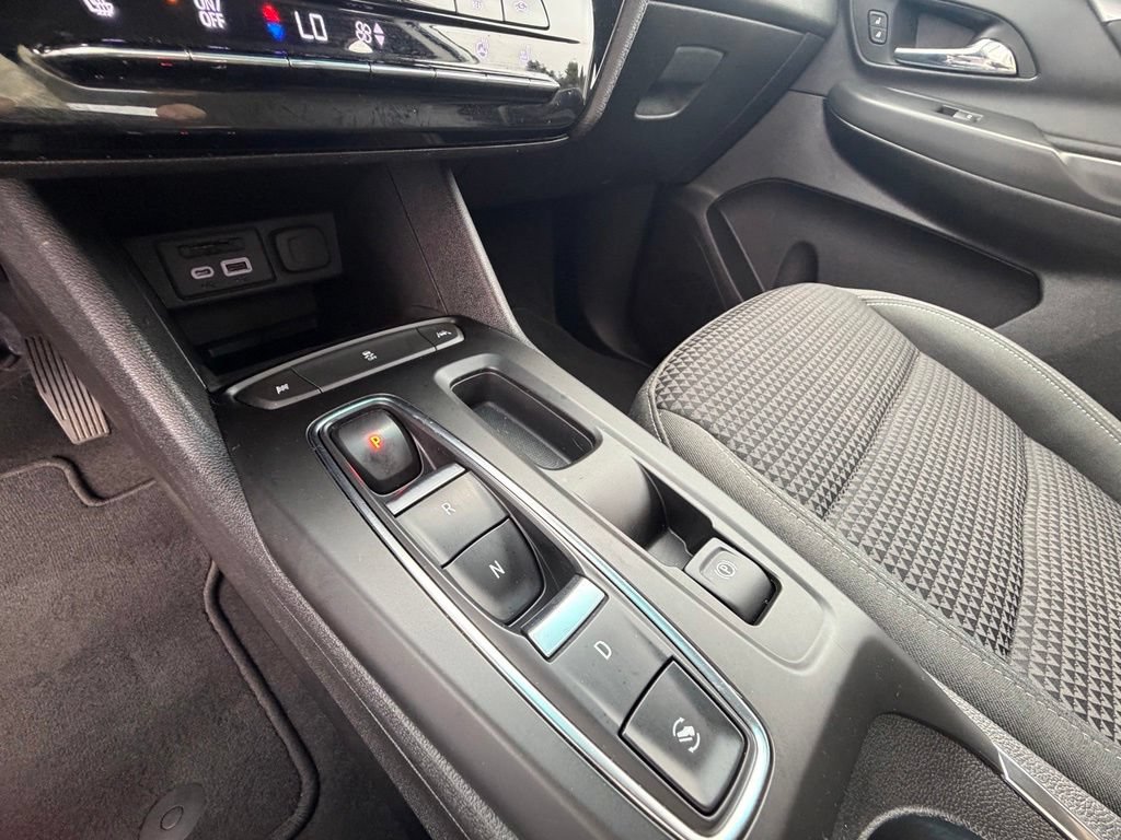 Used 2022 Chevrolet Bolt LT FWD image 22