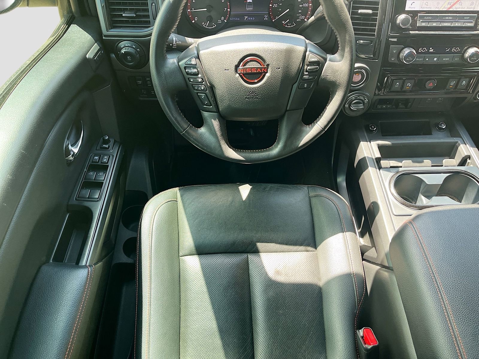 Used 2024 Nissan Titan PRO-4X w/ Pro-4x Convenience Package image 24