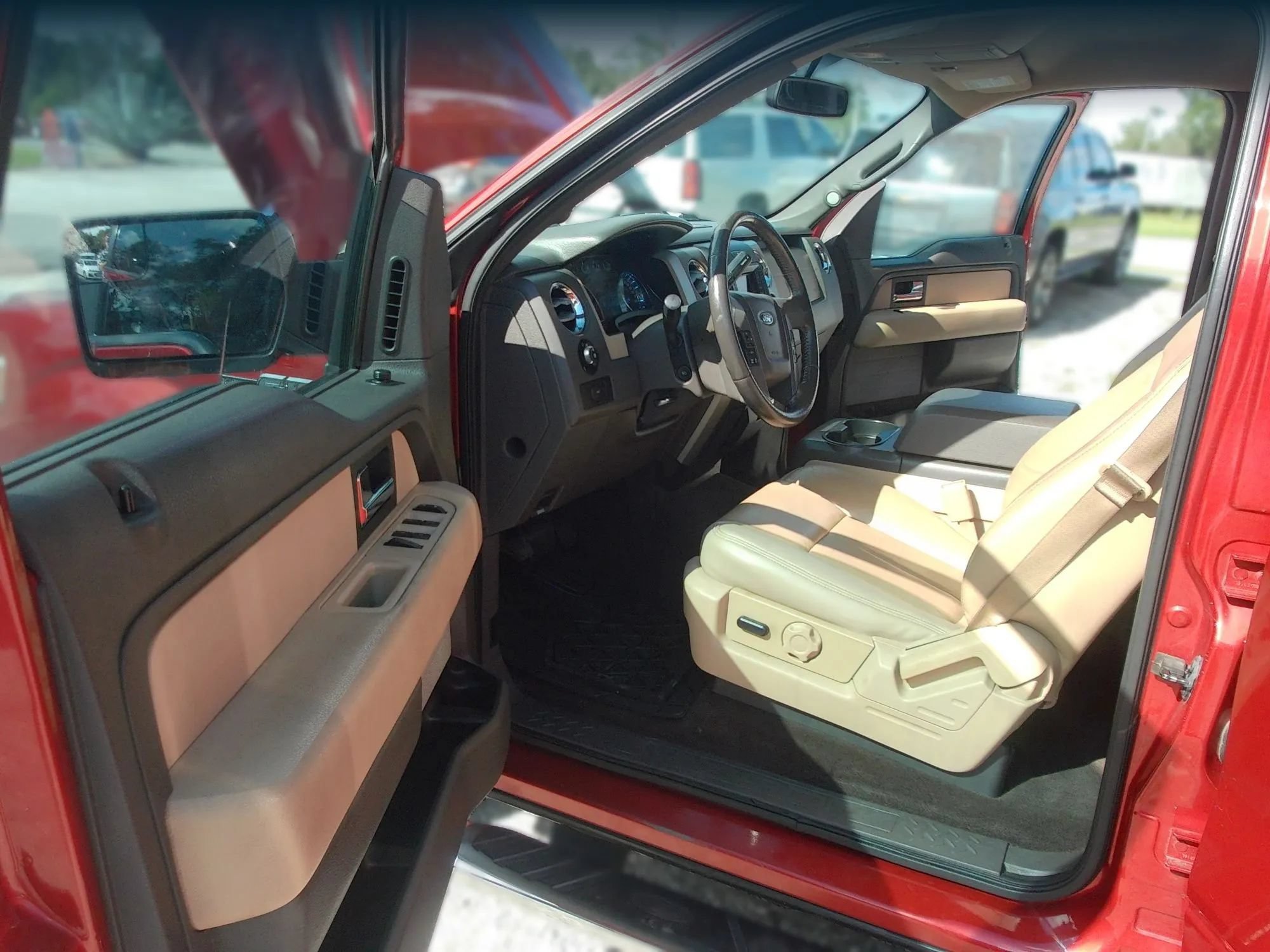 Used 2014 Ford F150 XLT w/ Equipment Group 302A Luxury RWD image 10