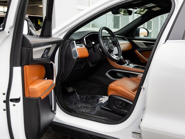 Used 2023 Jaguar F-PACE R-Dynamic S image 29