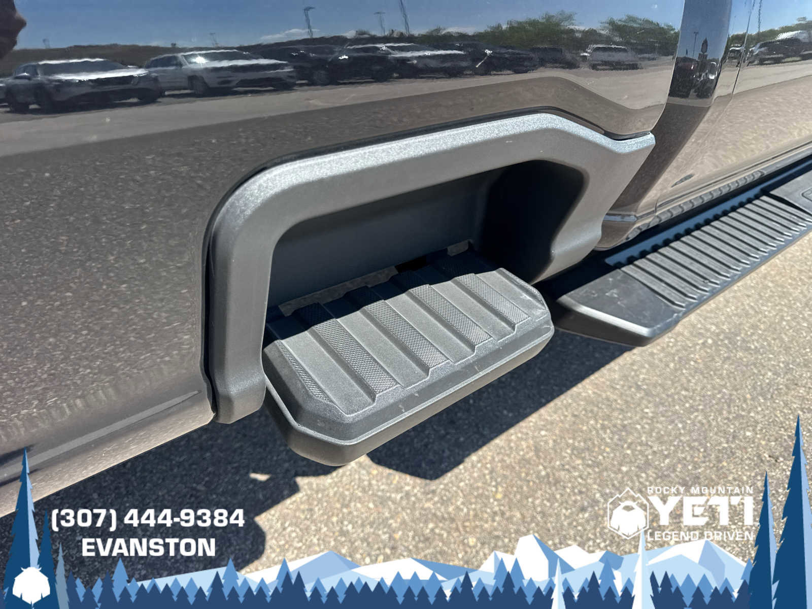 Used 2024 Ford F350 Lariat w/ Sport Appearance Package image 17