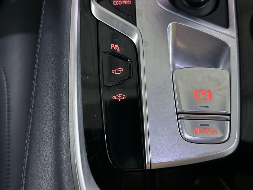 Used 2022 BMW 750i xDrive w/ Luxury Rear Seating Package image 36