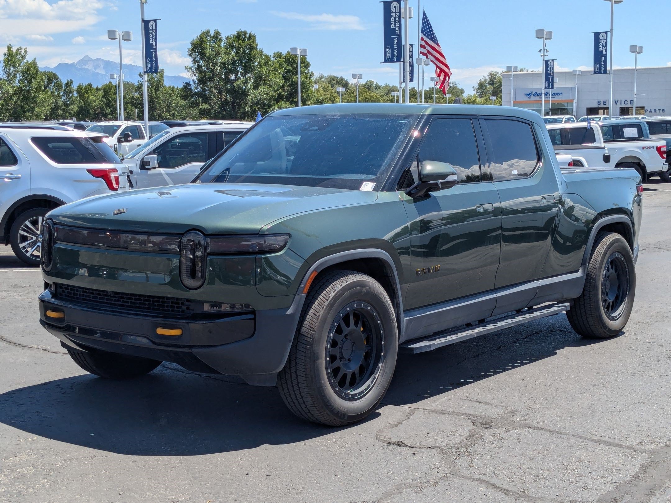 Used 2022 Rivian R1T Adventure AWD/4WD image 10