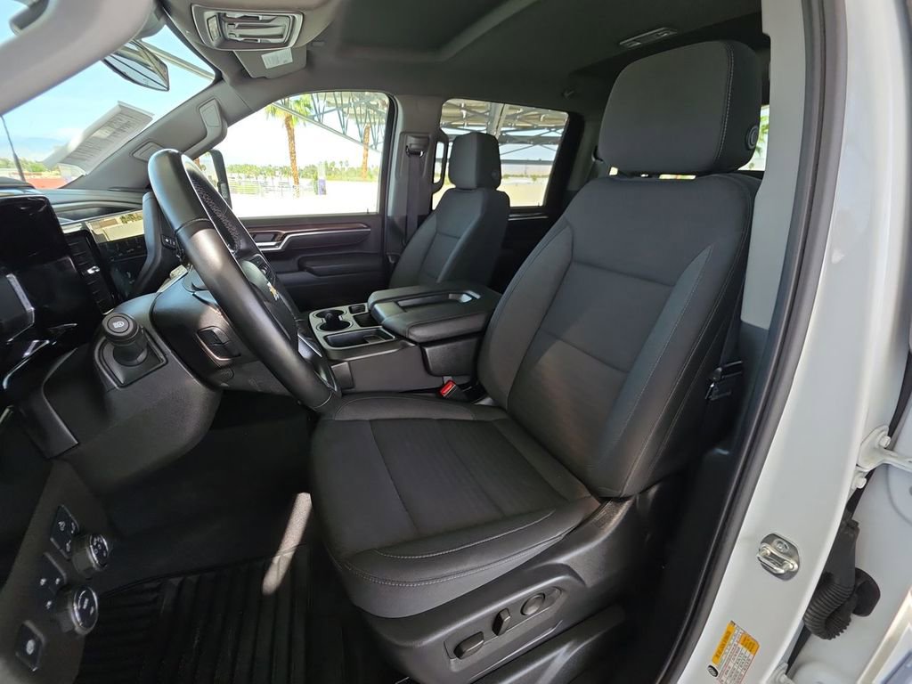 Used 2025 Chevrolet Silverado 2500 LT w/ Convenience Package image 20