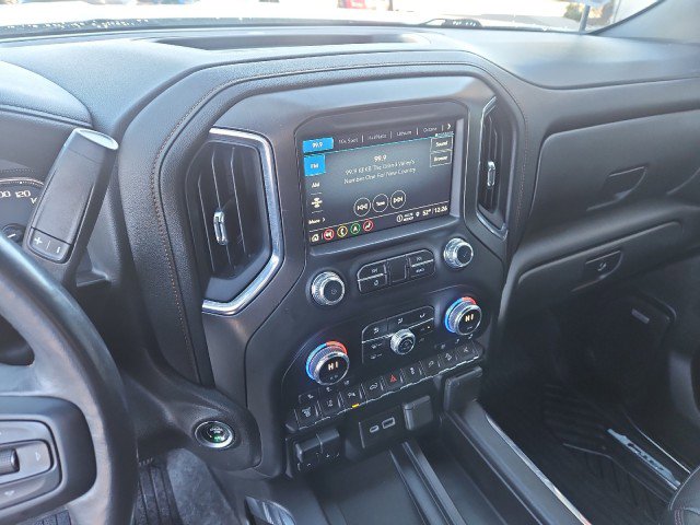 Used 2022 GMC Sierra 2500 AT4 image 18