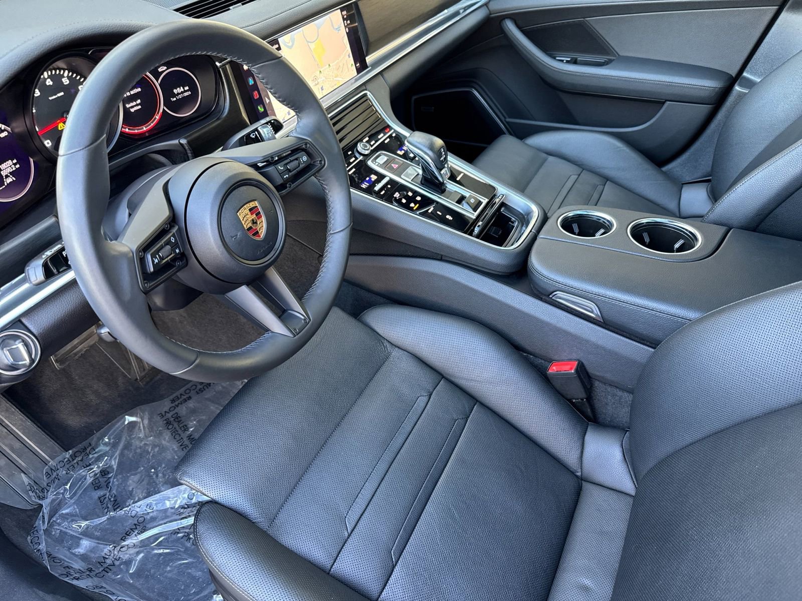 Certified 2022 Porsche Panamera 4 Platinum Edition image 4