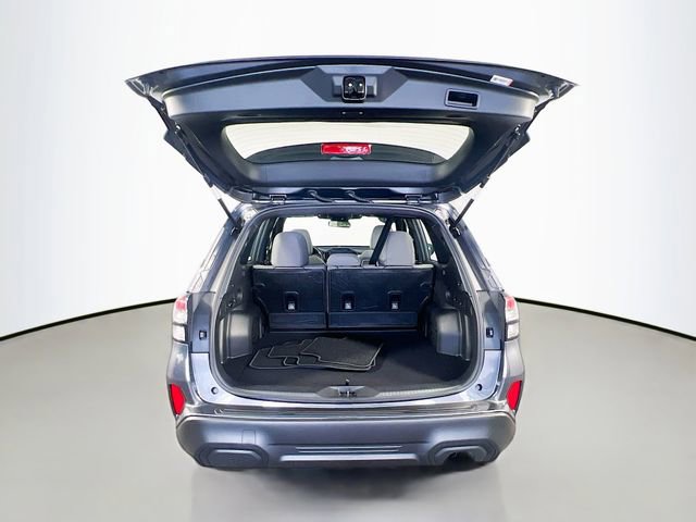 Used 2025 Subaru Forester image 29