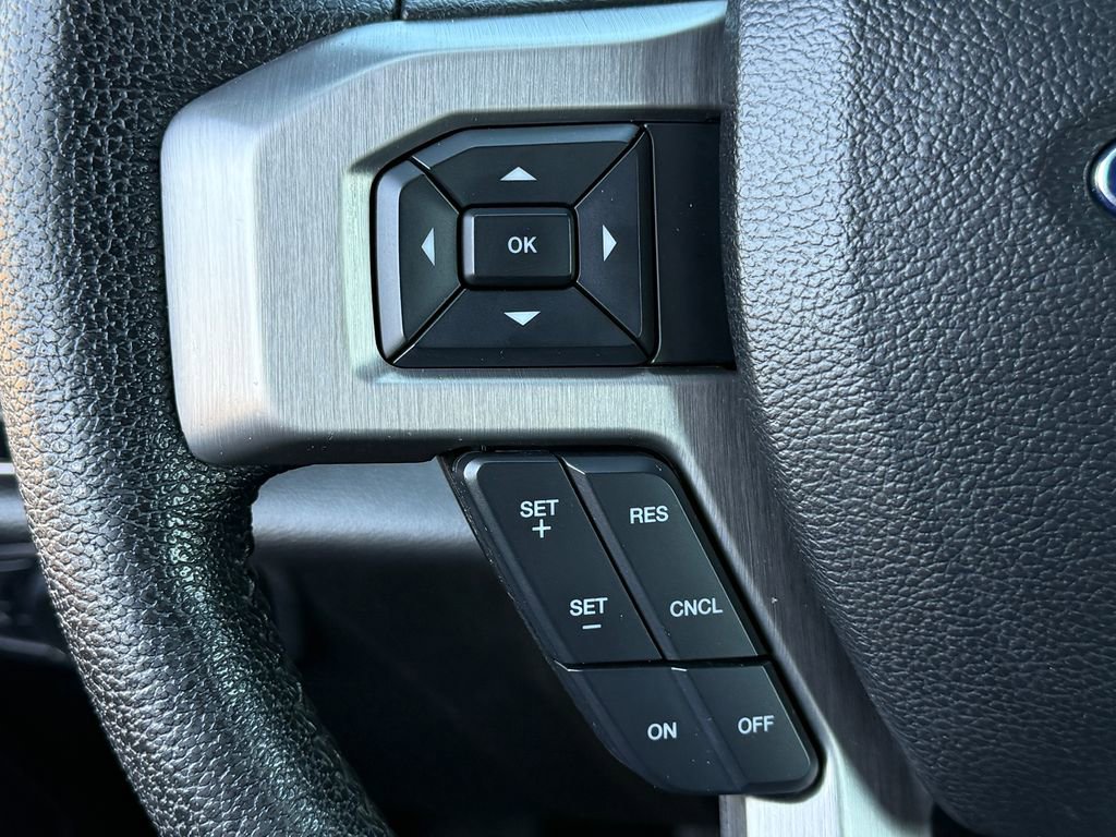 Used 2016 Ford F150 Platinum w/ Technology Package image 29