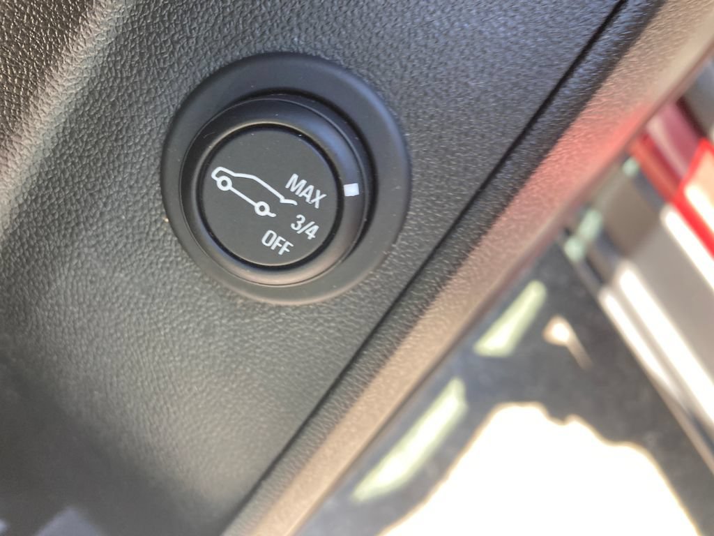 Used 2018 Chevrolet Equinox LT AWD/4WD image 38