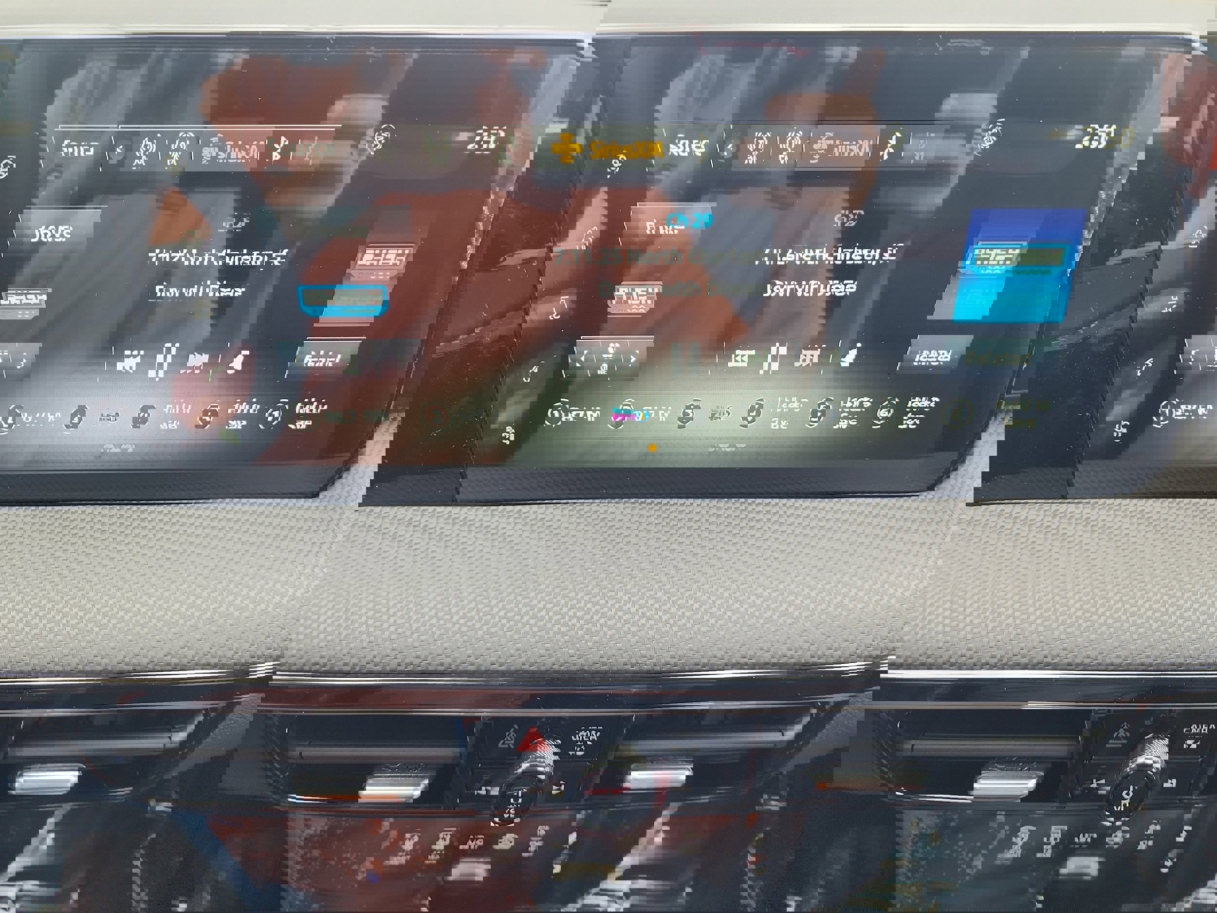 New 2025 Nissan Kicks SR image 15